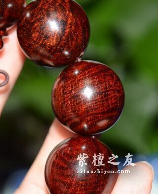 揭秘“百年” 紫檀家具鉴别真假的方法-3