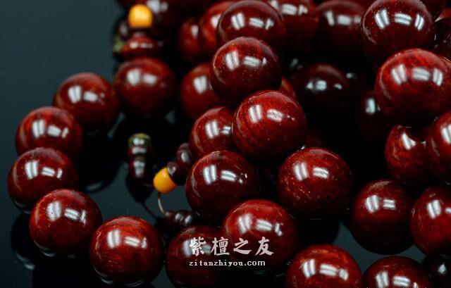 新手必看！如何挑选小叶紫檀手串-1