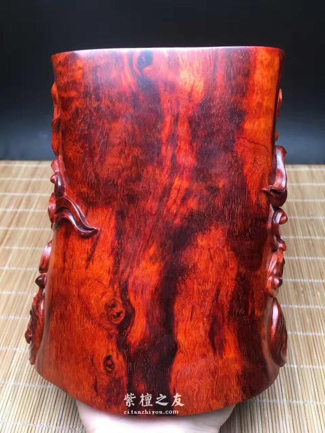蛟龙得水 印度小叶紫檀纯手工笔筒 象征有才之人遇良机-4