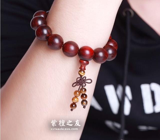 资深玩家告诉你，小叶紫檀应该怎么盘？-3
