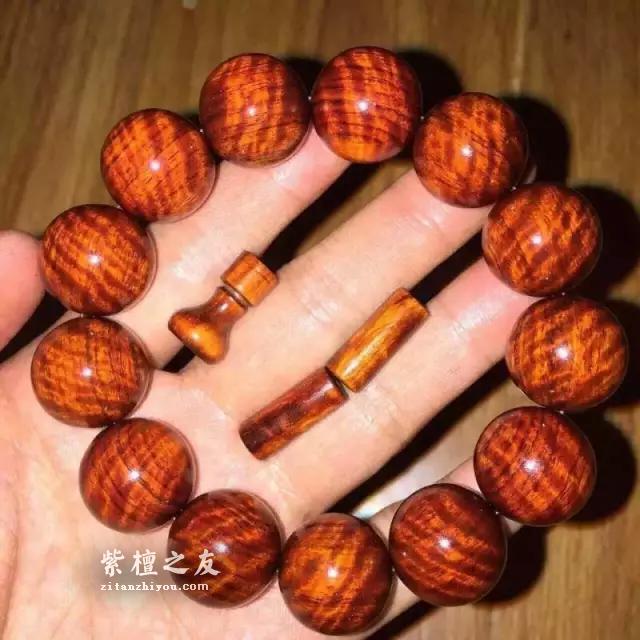紫檀辨别好懵逼，知道下边这10种鉴别方法就不方了！-8