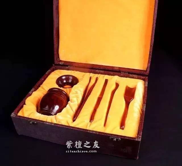 当小叶紫檀遇上茶道 小叶紫檀茶具和作用-1