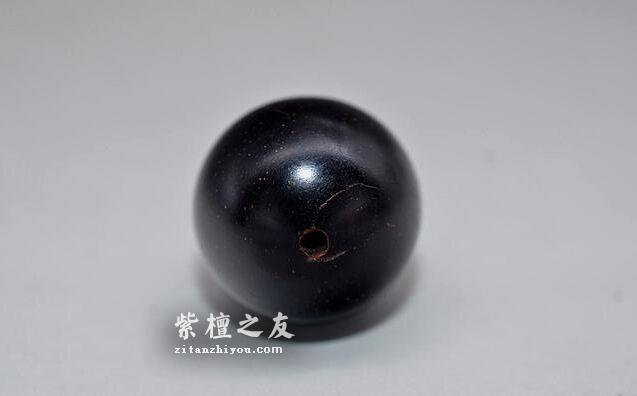 聊聊紫檀手串物件的开裂原因-2