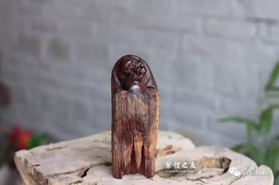 小叶紫檀风化料罗汉小摆件 小巧可爱-1