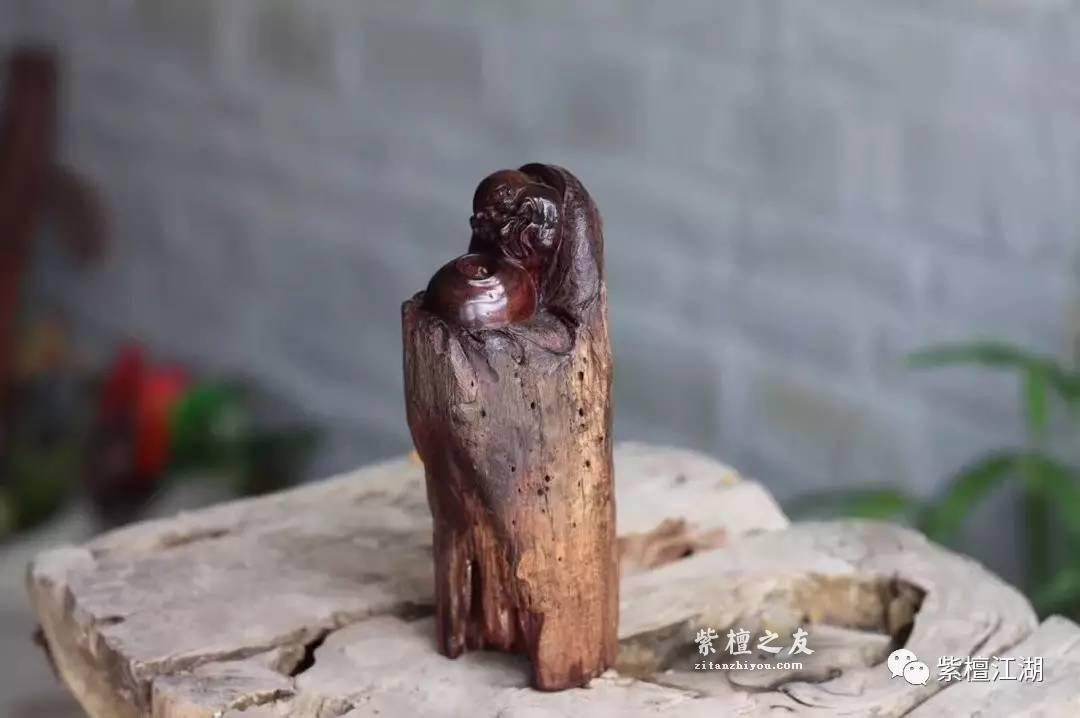 小叶紫檀风化料罗汉小摆件 小巧可爱-3