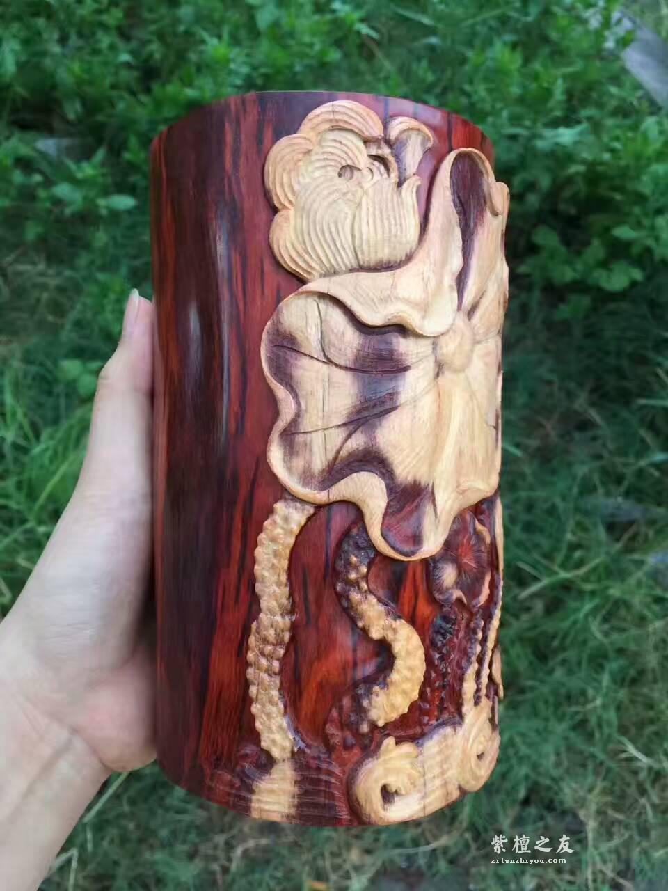 小叶紫檀笔筒《连年有余》手工制作白皮巧雕独具特色-5