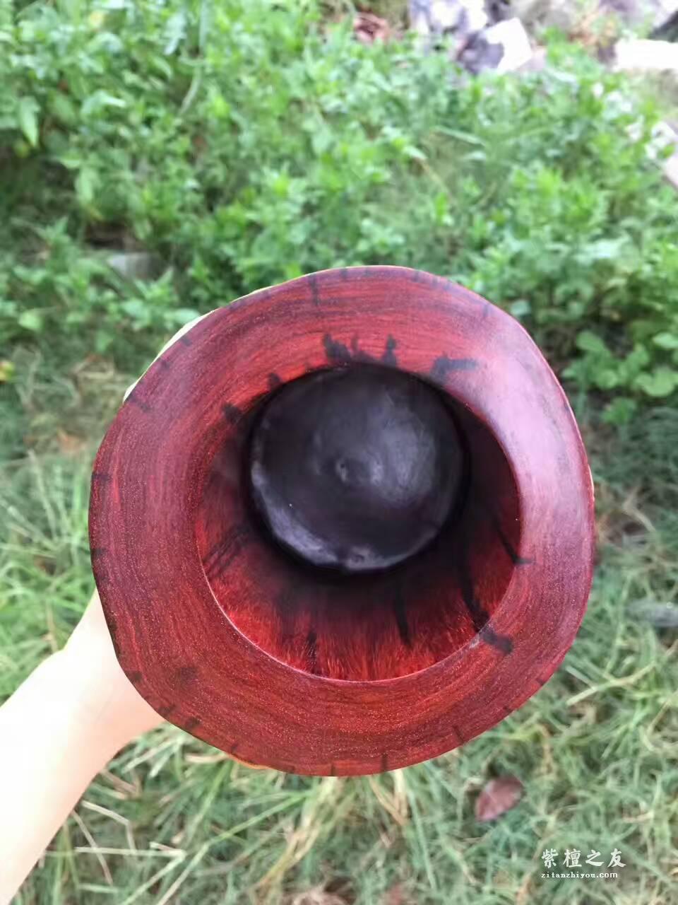 小叶紫檀笔筒《连年有余》手工制作白皮巧雕独具特色-8