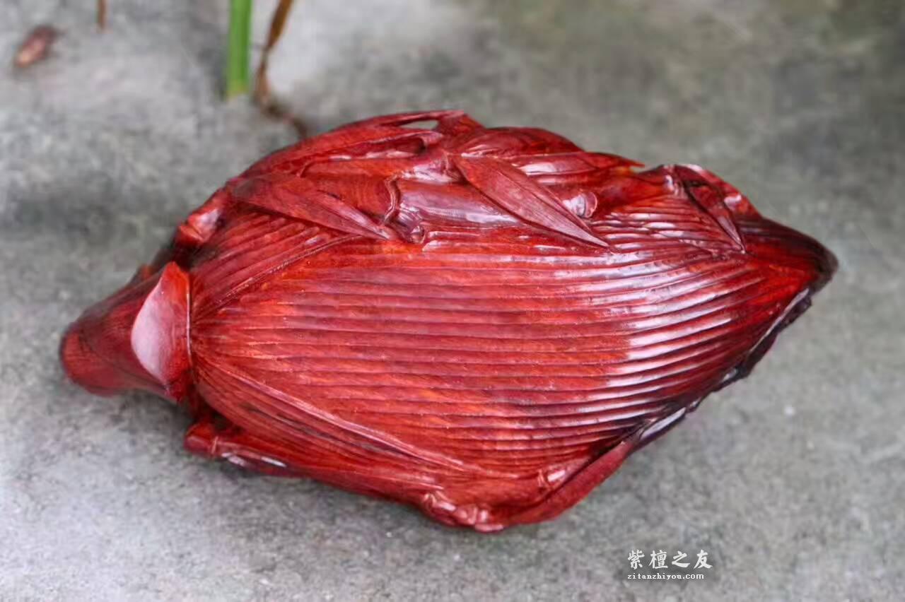 小叶紫檀茶壶《知足常乐》纯手工雕刻壶身壶盖同料取材寓意美好。-8