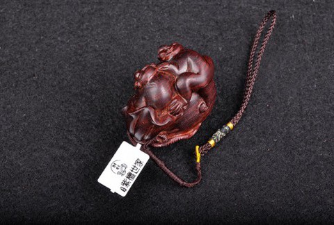 小叶紫檀子孙万代金星手把件 漂亮小巧