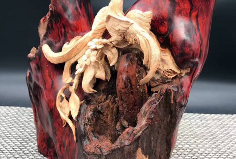 印度小叶紫檀金星瘤料摆件 巧雕枯木白皮喜上眉梢
