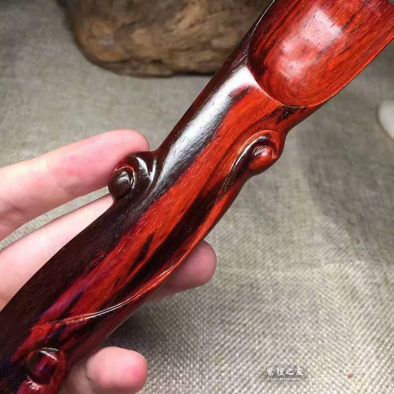 高油密泥料子！小叶紫檀火焰纹手把件-1