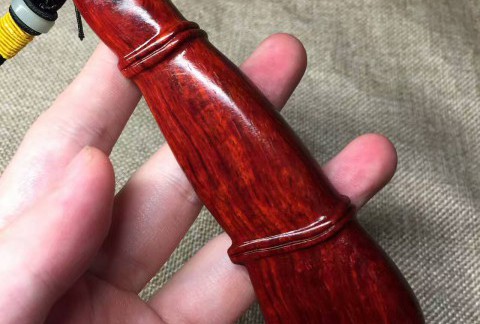 小叶紫檀节节高手把件鱼鳞底金星