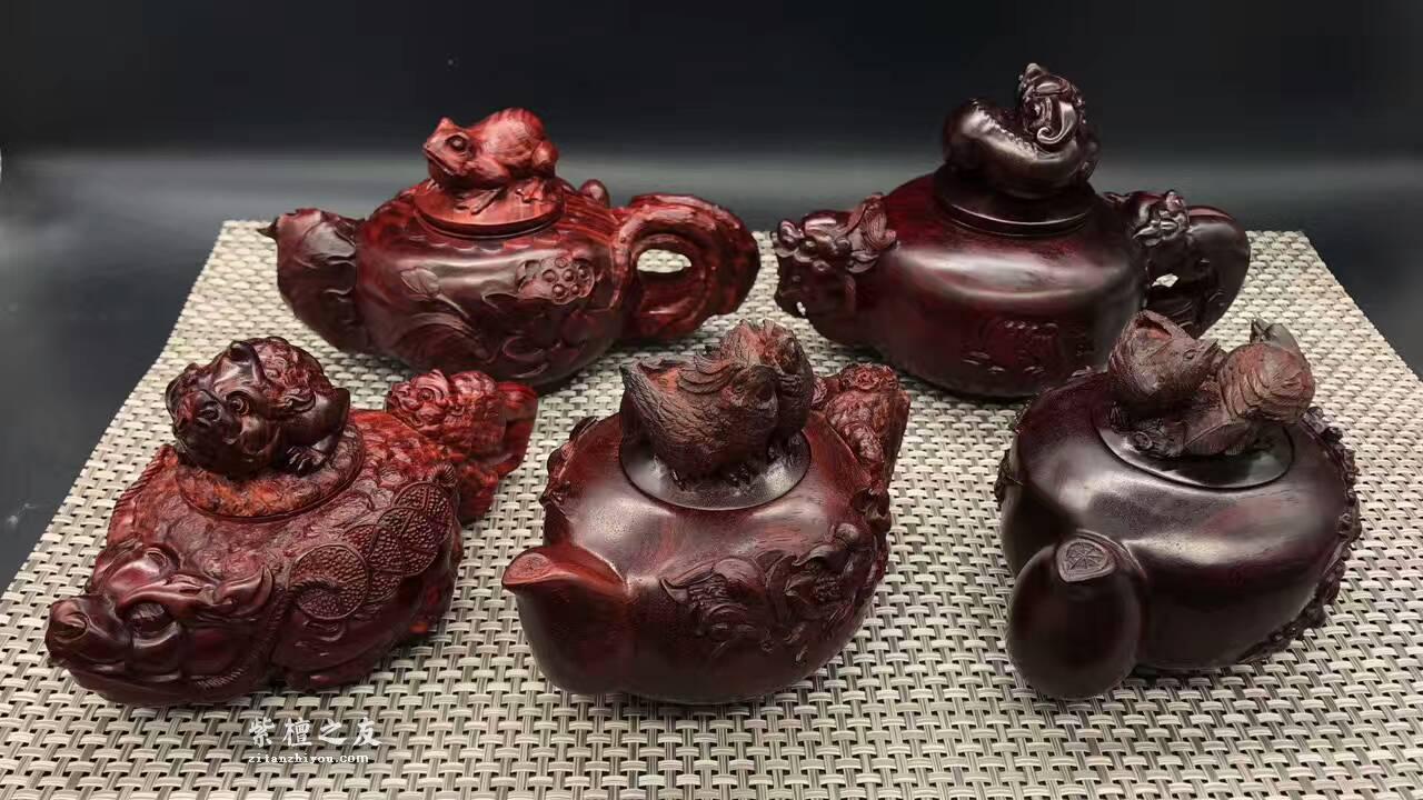 印度小叶紫檀高密度老料手工雕刻壶《五福临门》-2