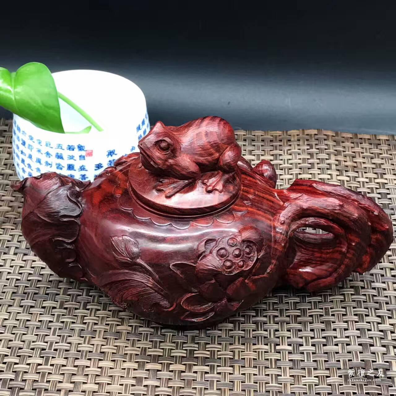高密度泥料印度小叶紫檀纯手工雕刻摆件壶《不染淤泥》-1