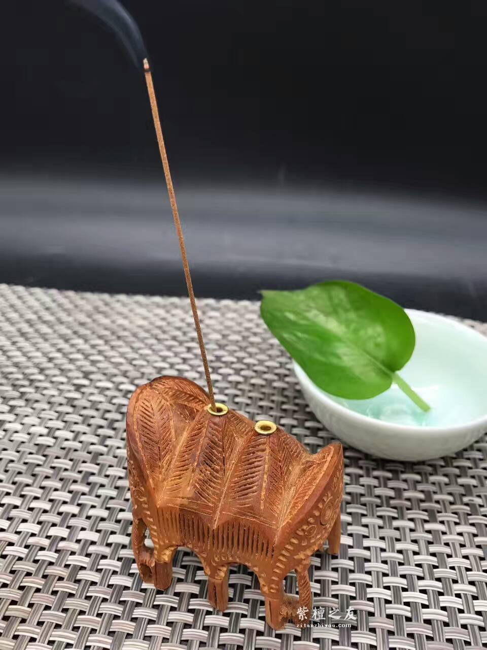 印度本土雕工老山檀香黑肉老料大象鞍香座-4