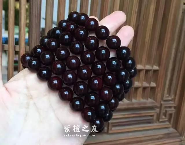 紫檀手串为什么会变黑？紫檀变黑该如何处理？-1