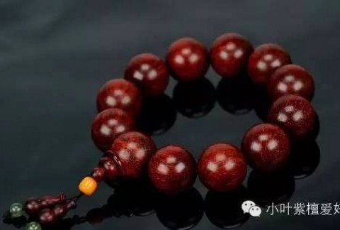 小紫叶檀中的鸡血料是什么料？鸡血料有哪些特点