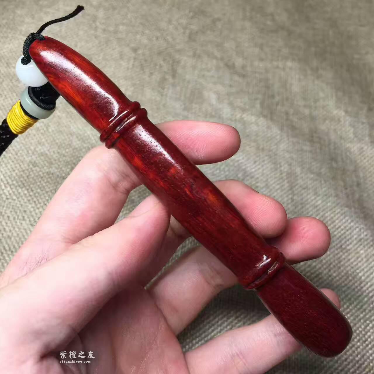 小叶紫檀手把件《节节高》  鱼鳞底金星很漂亮-3