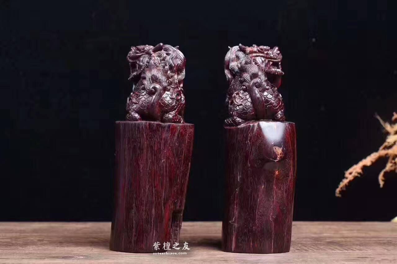 小巧摆件《麒麟纳福》吉祥瑞兽一对 印度小叶紫檀拆房老料材质-5
