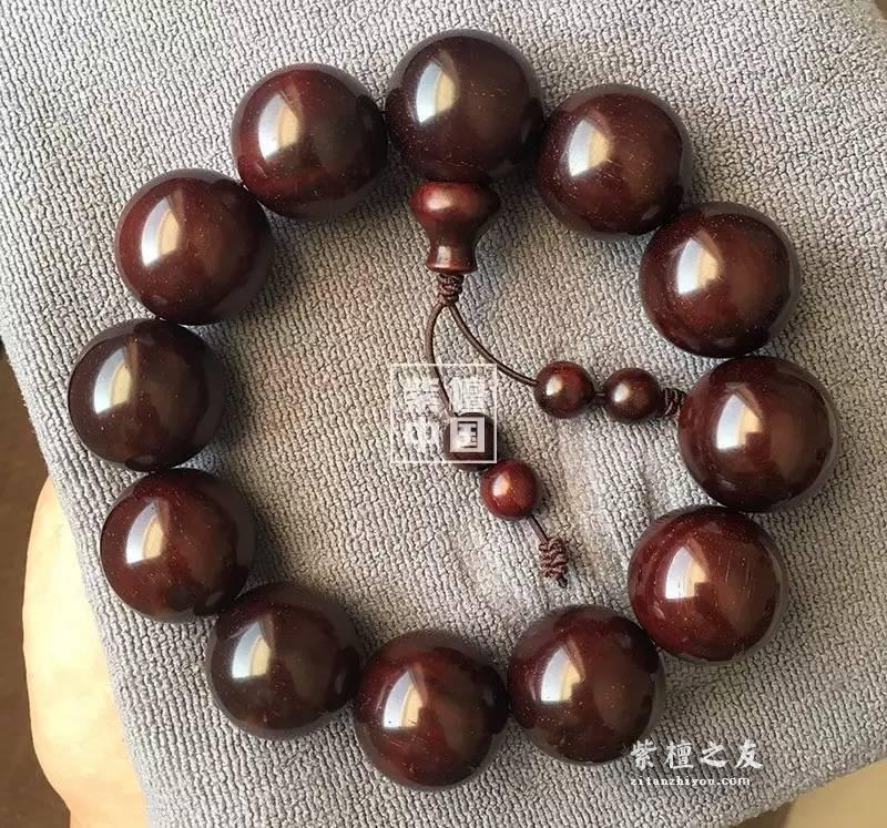 盘玩包浆后的小叶紫檀手串欣赏 真的很漂亮-5