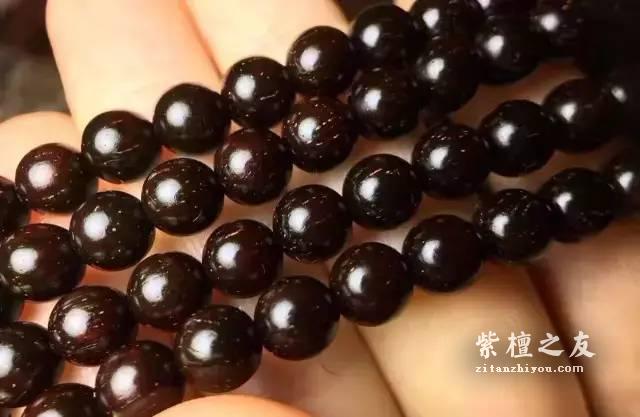 盘玩包浆后的小叶紫檀手串欣赏 真的很漂亮-6
