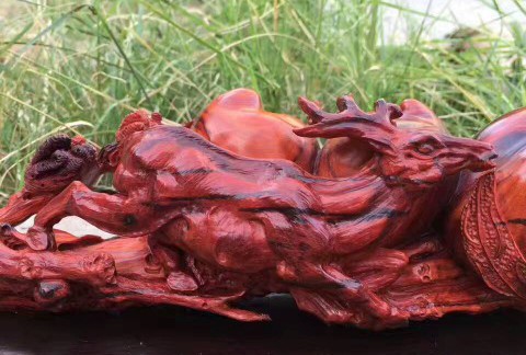 小叶紫檀工艺品《福禄寿》设计独特工艺精湛寓意美好