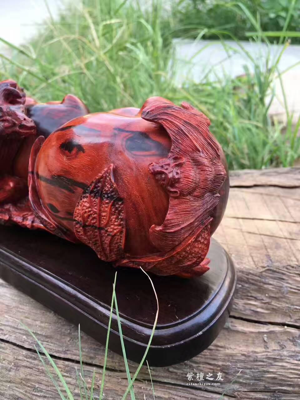 小叶紫檀工艺品《福禄寿》设计独特工艺精湛寓意美好-5