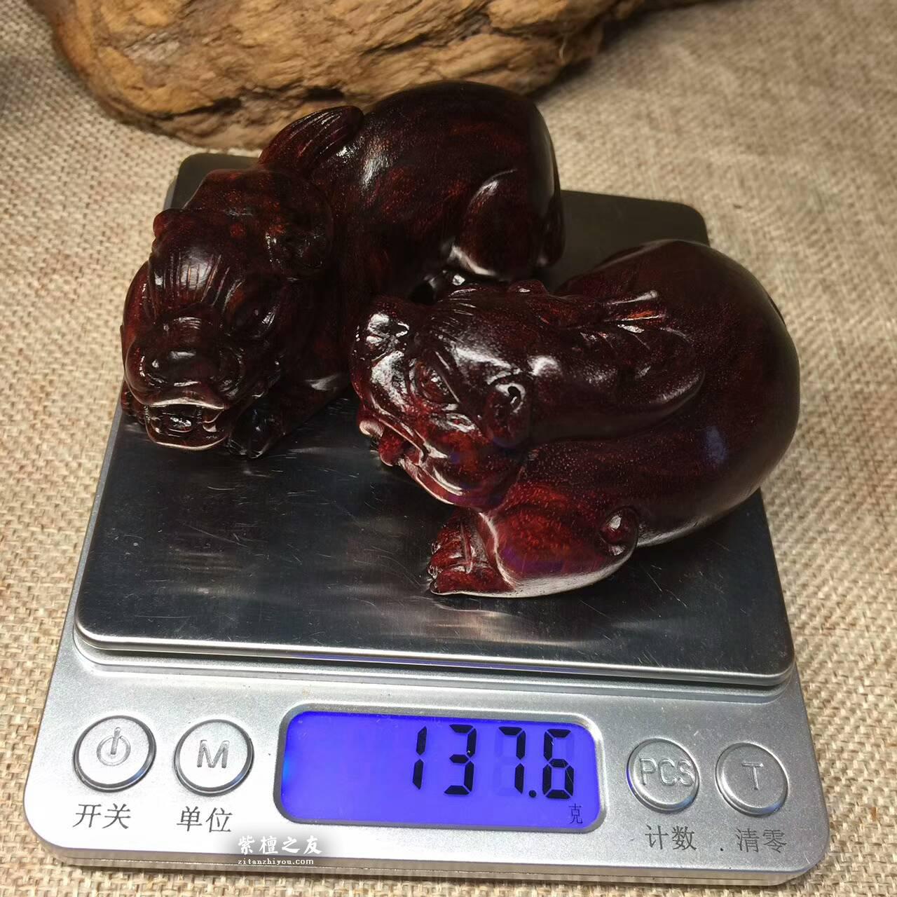 老油料小叶紫檀霸气手把件《招财貔貅》一对 玻璃底色适合把玩-2
