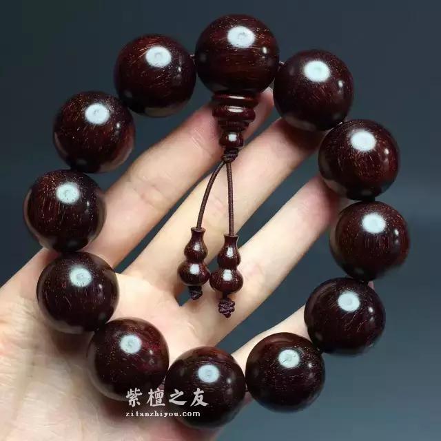小叶紫檀的收藏价值究竟在哪里？-1
