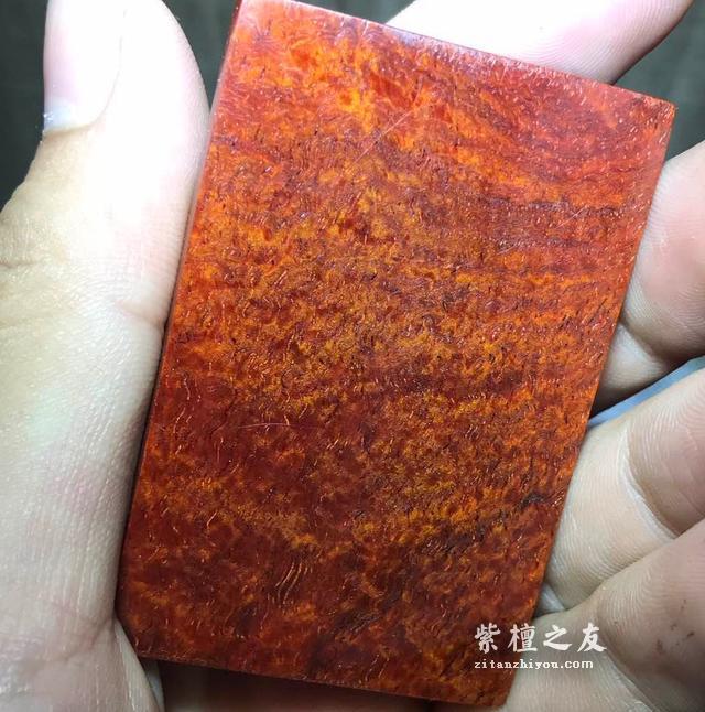 小叶紫檀牛毛纹多了好吗？-9