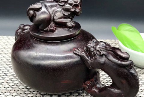 印度小叶紫檀壶把件 纯手工精雕貔貅瑞兽吉祥如意
