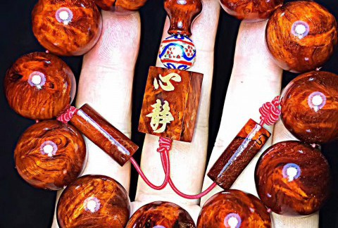 小叶紫檀2.0规格手串《心静》让你静静体会历史沉淀