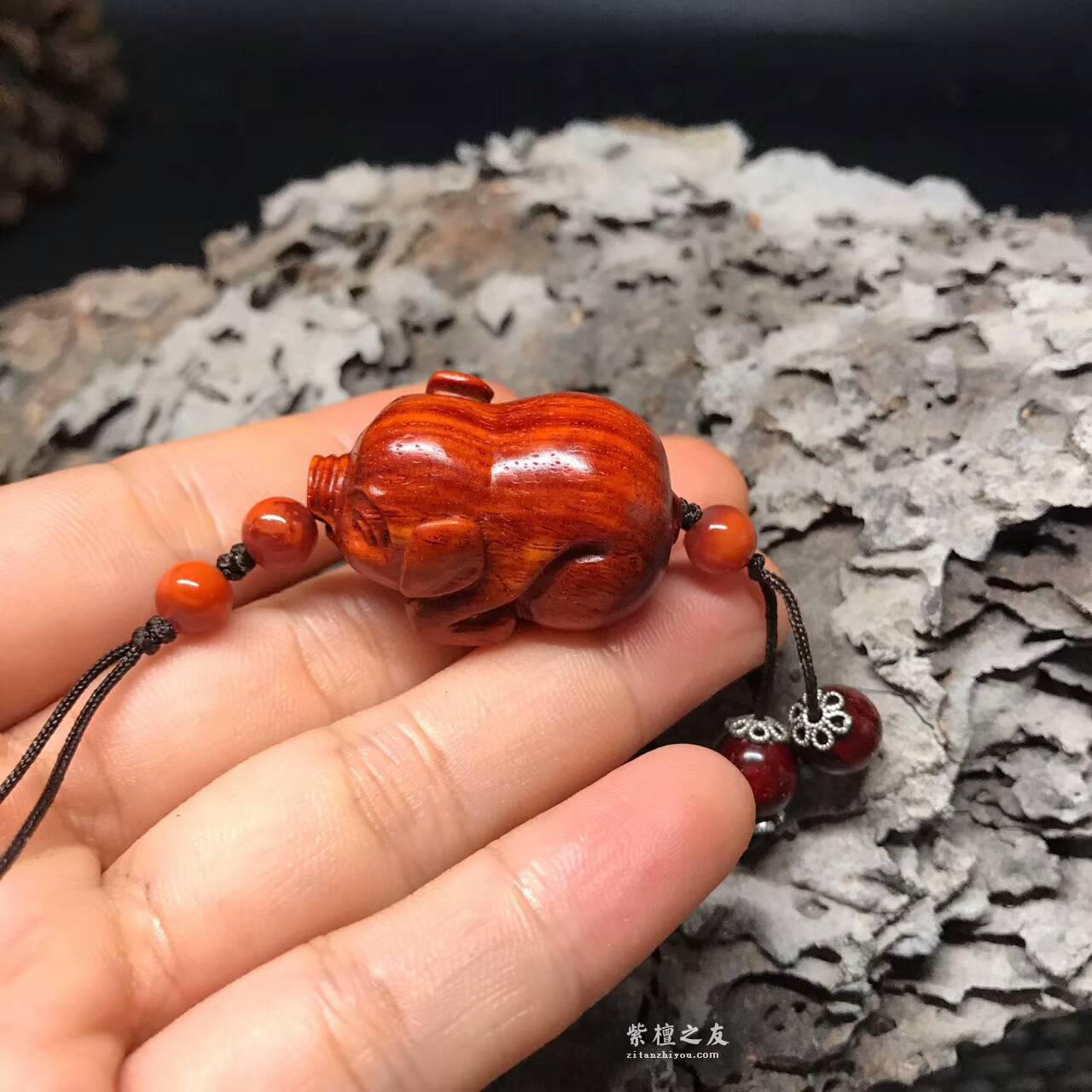 小叶紫檀吊坠《小猪》小巧玲珑可做包包挂件-7