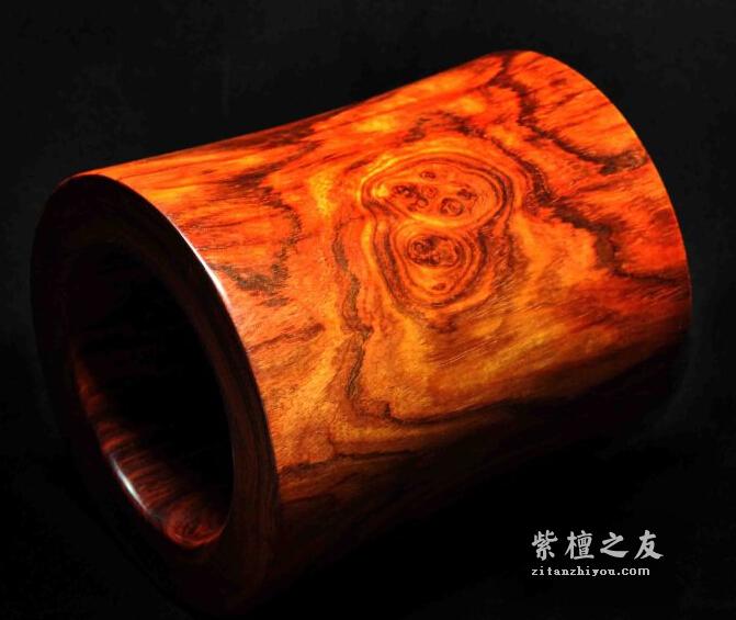 花梨纹紫檀瘿木笔筒欣赏 难得一见的好料-3