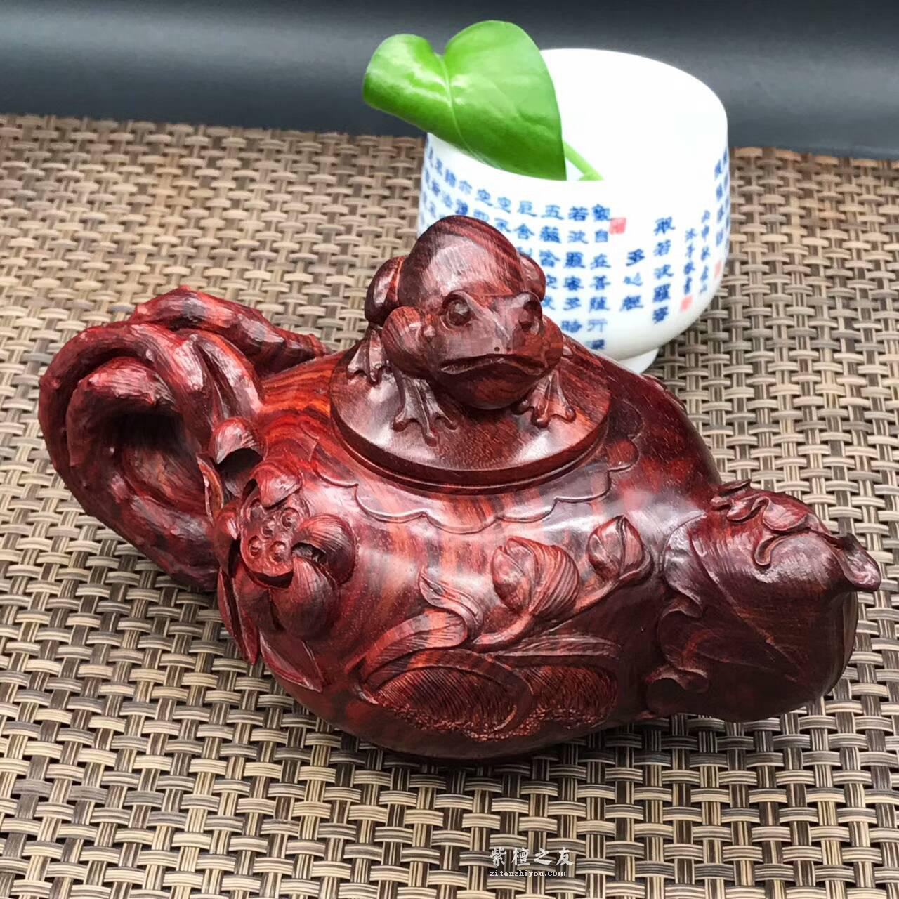 印度小叶紫檀纯手工雕刻壶把件 荷花青蛙寓意悠然自得-7