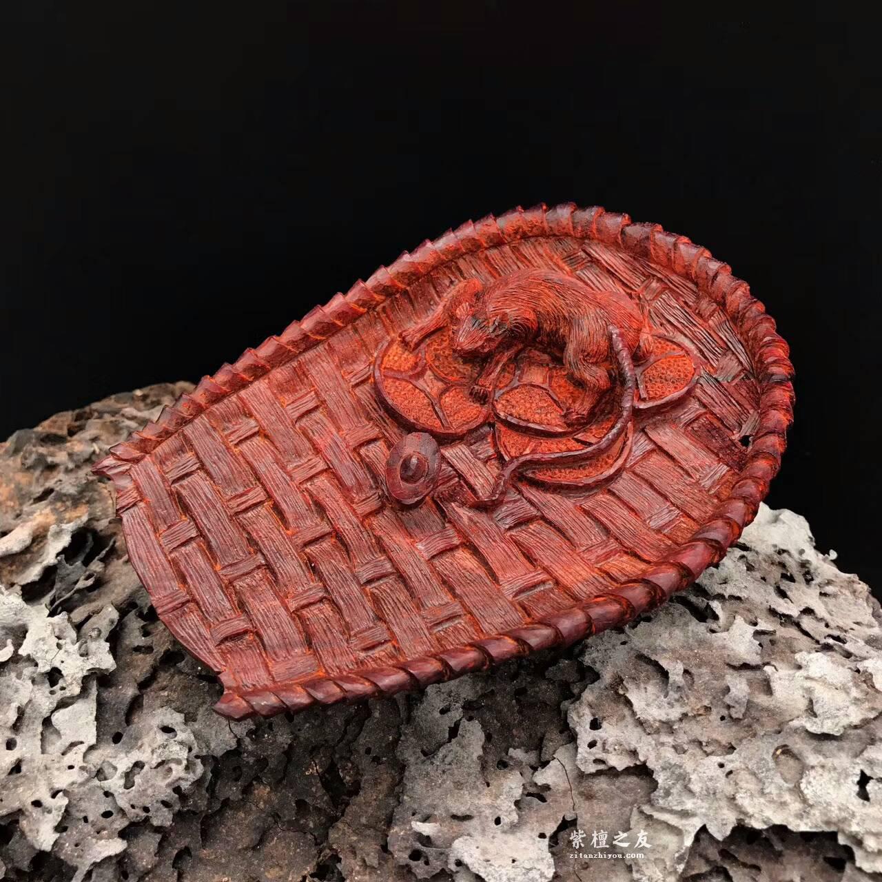 印度小叶紫檀小工艺品《数钱》 高密度泥料纯手工雕刻-3