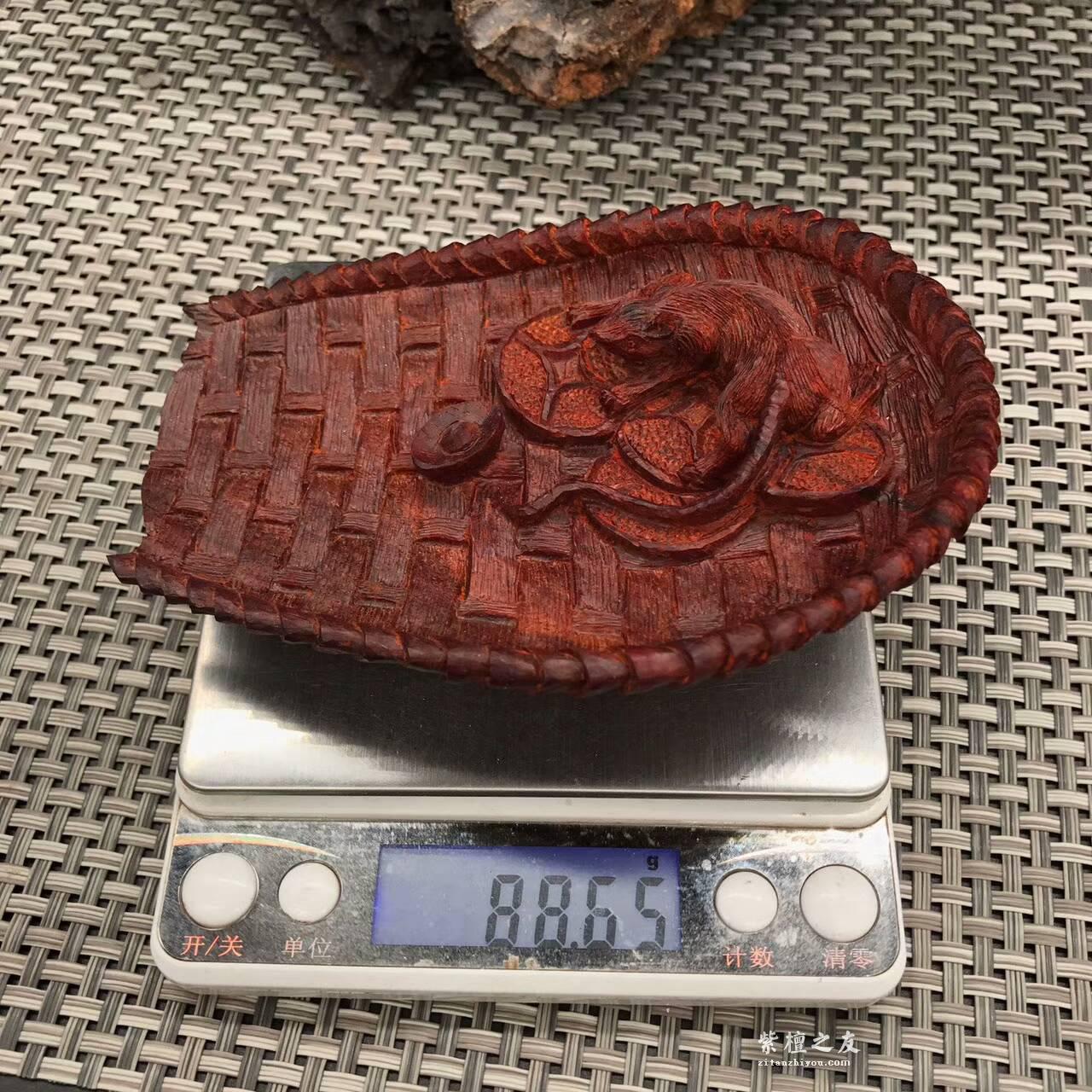 印度小叶紫檀小工艺品《数钱》 高密度泥料纯手工雕刻-8