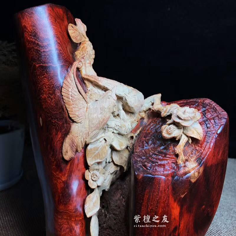 小叶紫檀工艺品 利用白皮巧雕花鸟栩栩如生-4