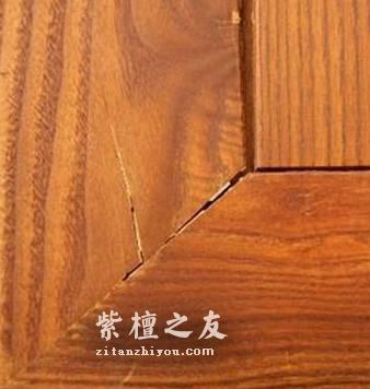 红木家具出现开裂抽胀变形的原因是什么？