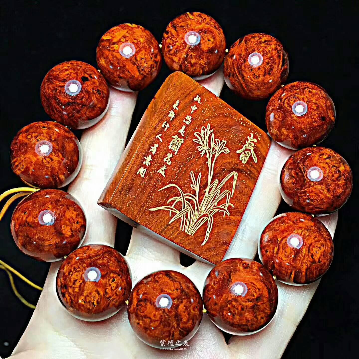 精品小叶紫檀2.0X12颗手串《春》 鸡血红泥料满瘤疤-8