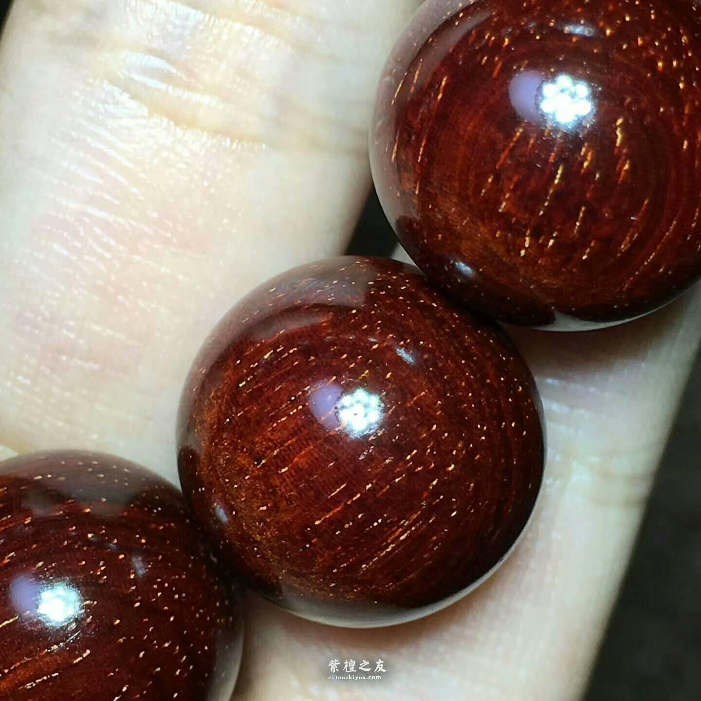 小叶紫檀1.5规格手串 满星鱼鳞纹玻璃钢珠无棕眼-6