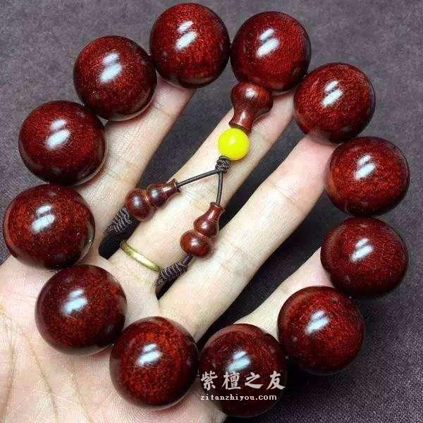 紫檀鉴别：想买小叶紫檀手串又不敢买的朋友可以看看-4
