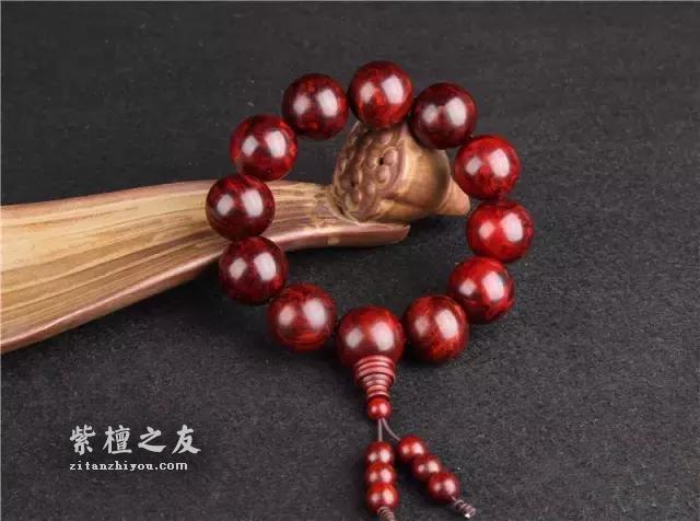 紫檀：它虽是无情之物，却恋上有情之人-5