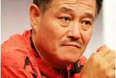 赵本山戴小叶紫檀木手串是因为五行缺木？