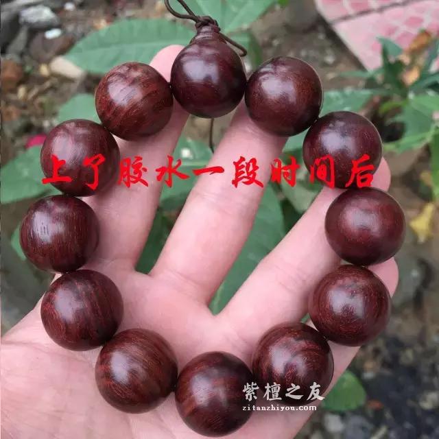 造假紫檀手串曝光后还在卖，每日车制几十万条，赚的全是高额利润-5