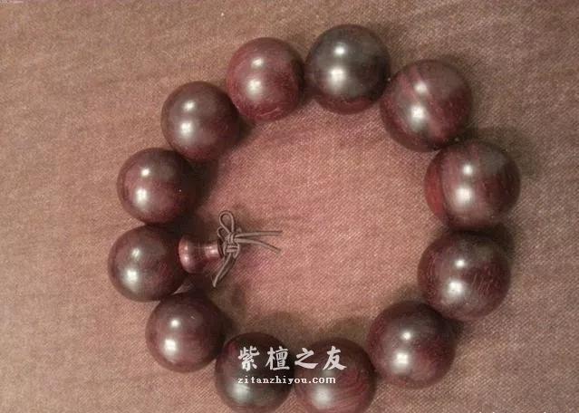 小叶紫檀手串染色的要怎么辨别？-4
