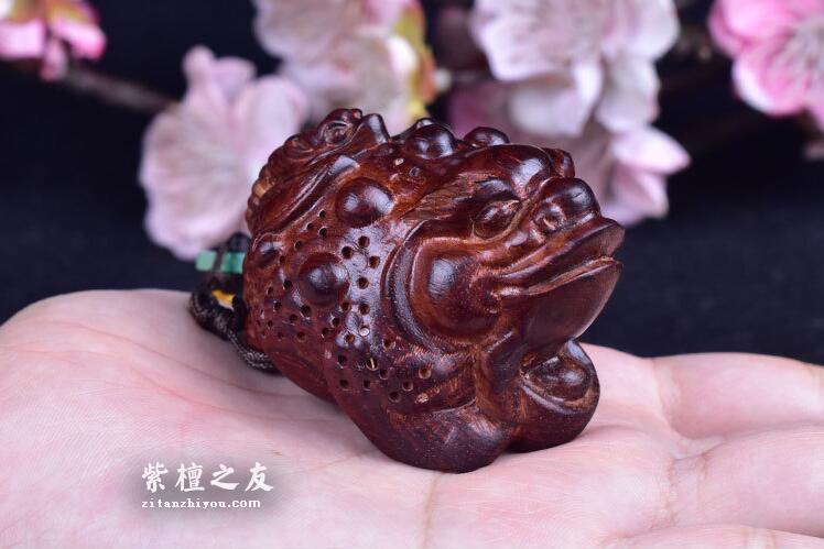 正品印度小叶紫檀三角金蝉蝙蝠金蝉手把件挂件-1