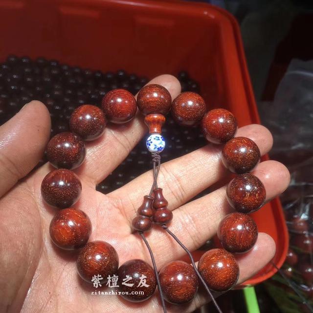 带你领略一种市场上出现最多的假紫檀！-3