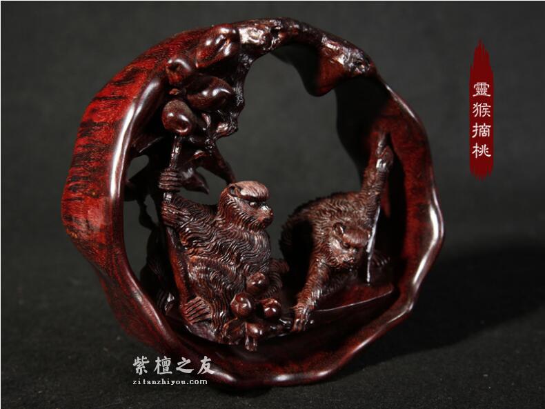 印度小叶紫檀猴子摘桃摆件-2