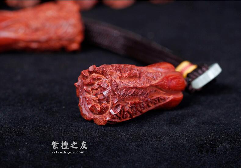 精品印度老料小叶紫檀白菜文玩手把件-5